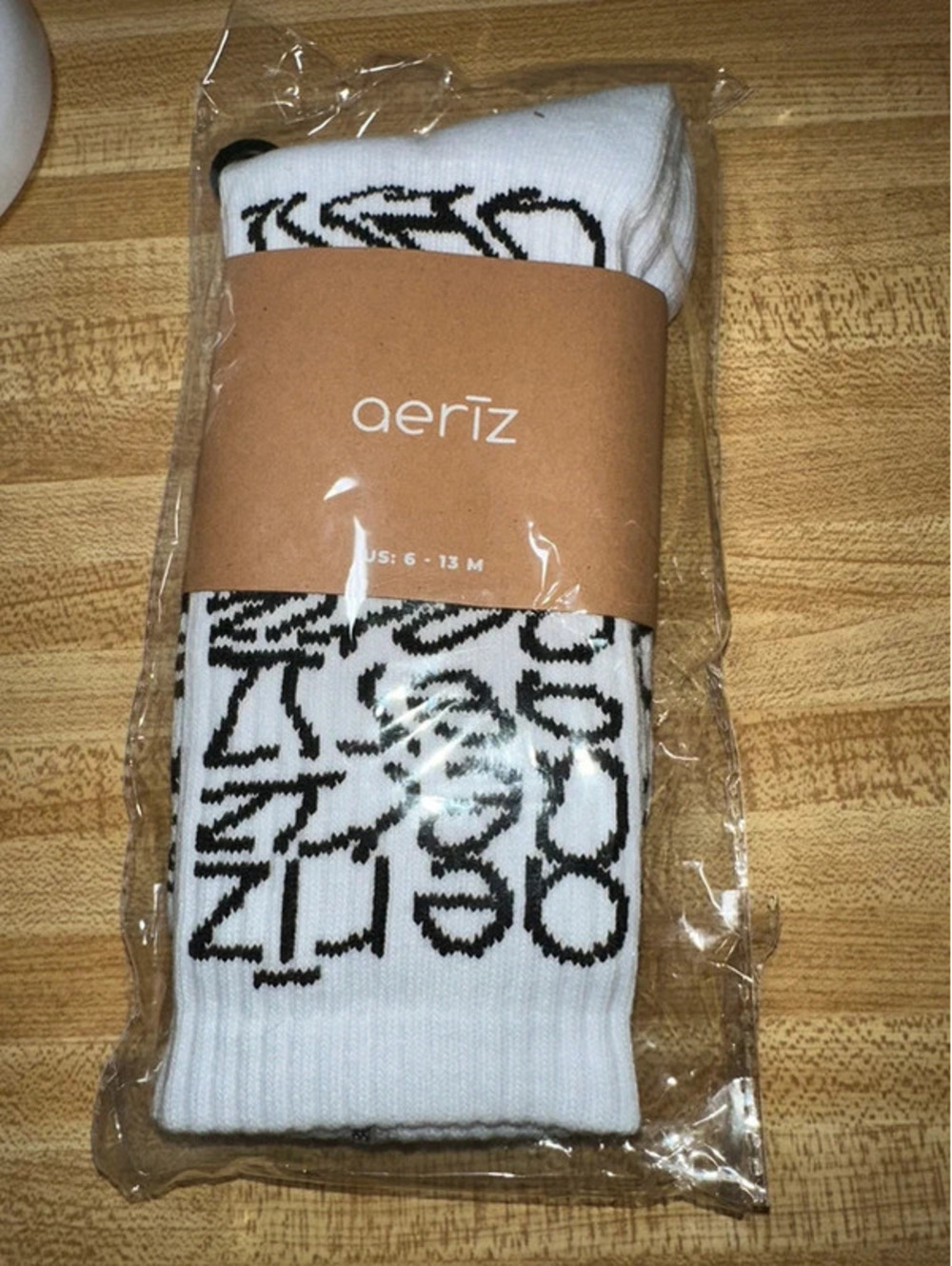 Aeriz Authentic Merch Socks US: 6 - 13 M